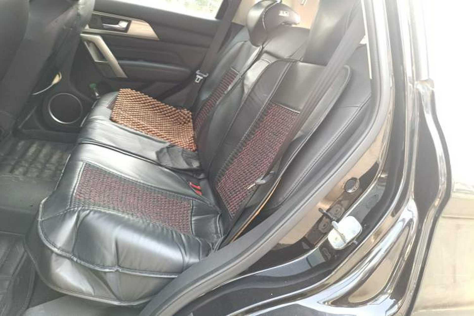 Used Haval H2 2017 Red-Label 1.5T Automatic Two-Wheel Drive Elite Model Left Rear Seat