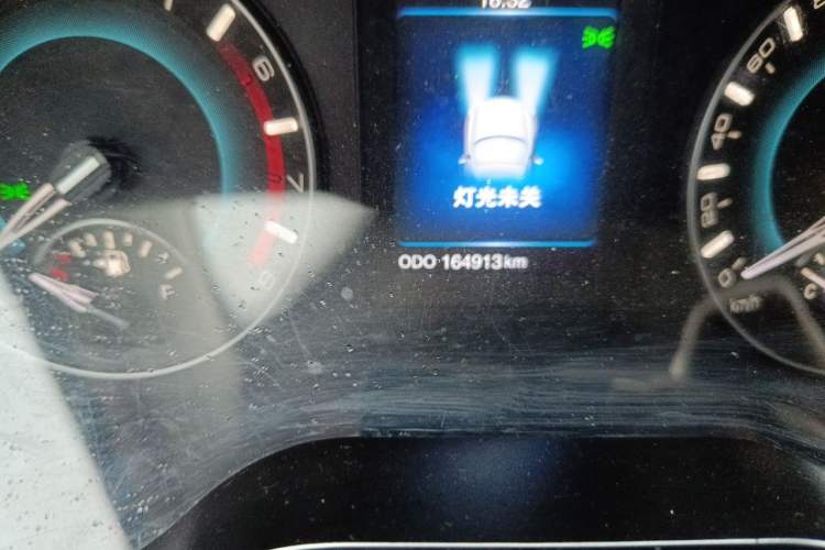Used Haval H2 2017 Red-Label 1.5T Automatic Two-Wheel Drive Luxury Model Odometer Close Up
