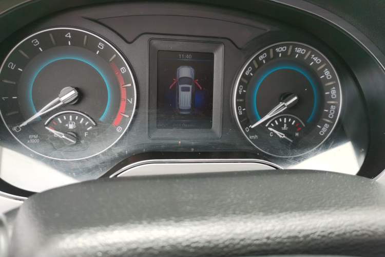 Used Haval H2 2017 Red-Label 1.5T Automatic Two-Wheel Drive Elite Model Odometer Close Up