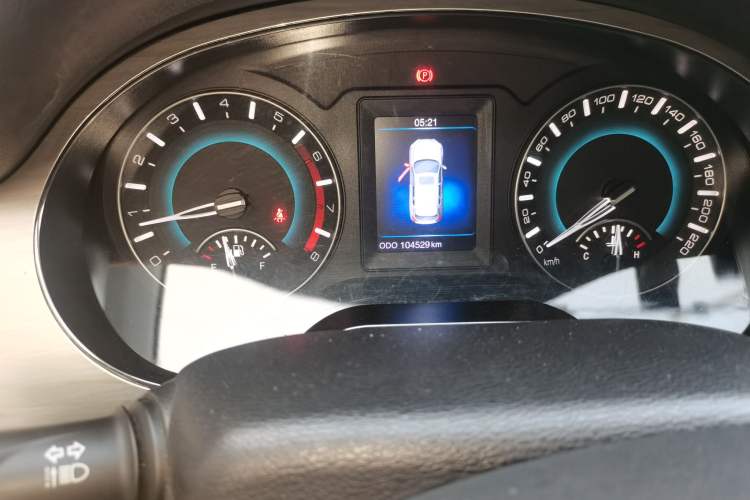 Used Haval H2 2017 Red-Label 1.5T Manual Two-Wheel Drive Comfort Model Odometer Close Up
