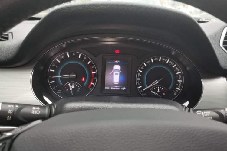 Used Haval H2 2017 Red-Label 1.5T Automatic Two-Wheel Drive Elite Model Odometer Close Up
