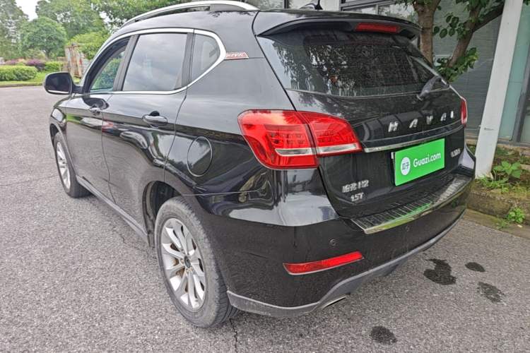 Used Haval H2 2017 Red-Label 1.5T Automatic Two-Wheel Drive Luxury Model Rear Left 45 Deg