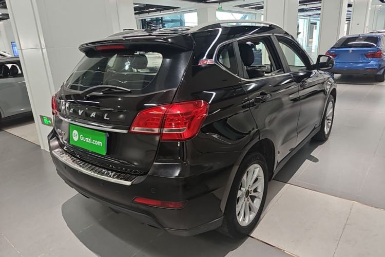 Used Haval H2 2017 Red-Label 1.5T Manual Two-Wheel Drive Luxury Model Rear Right 45 Deg