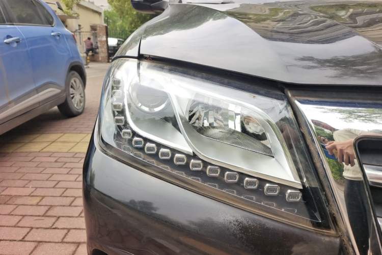 Used Haval H2 2017 Red-Label 1.5T Automatic Two-Wheel Drive Luxury Model Right Front Headlight