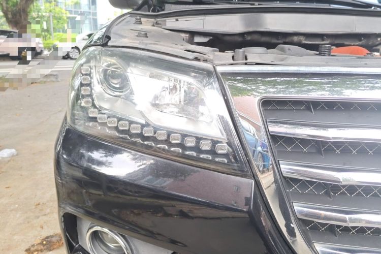 Used Haval H2 2017 Red-Label 1.5T Automatic Two-Wheel Drive Elite Model Right Front Headlight