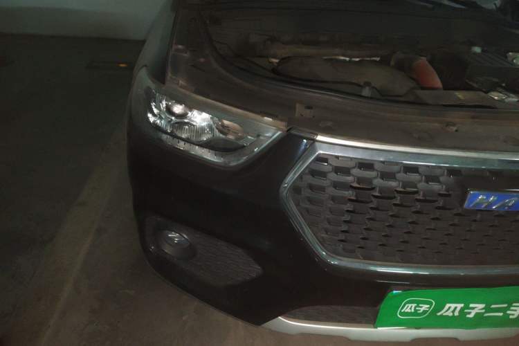 Used Haval H2 2017 Blue Label 1.5T Automatic Two-Wheel Drive Luxury Model Right Front Headlight