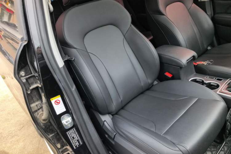 Used Haval H2 2017 Red-Label 1.5T Automatic Two-Wheel Drive Luxury Model Right Front Seat