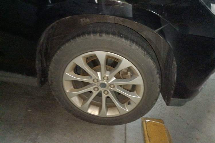 Used Haval H2 2017 Blue Label 1.5T Automatic Two-Wheel Drive Luxury Model Right Front Wheel Hub