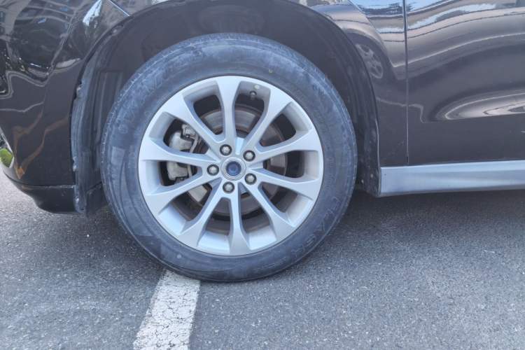 Used Haval H2 2017 Blue Label 1.5T Automatic Two-Wheel Drive Luxury Model Right Front Wheel Hub
