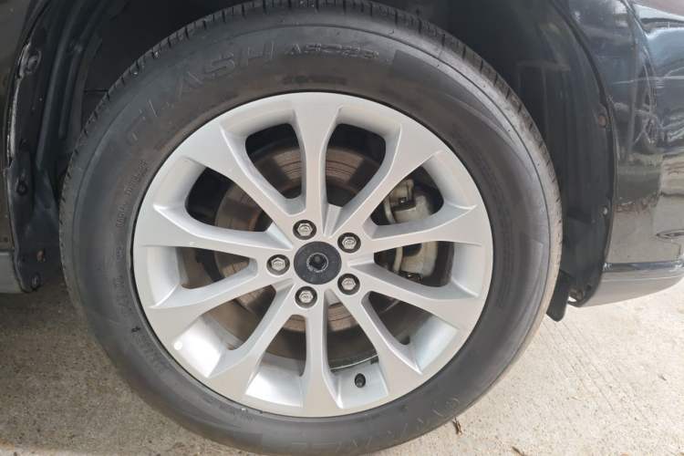 Used Haval H2 2017 Red-Label 1.5T Automatic Two-Wheel Drive Elite Model Right Front Wheel Hub