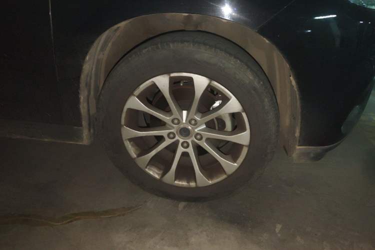 Used Haval H2 2017 Blue Label 1.5T Automatic Two-Wheel Drive Luxury Model Right Front Wheel Hub