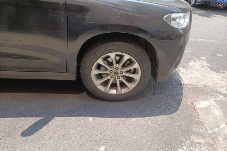 Used Haval H2 2017 Blue Label 1.5T Automatic Two-Wheel Drive Elite Model Right Front Wheel Hub