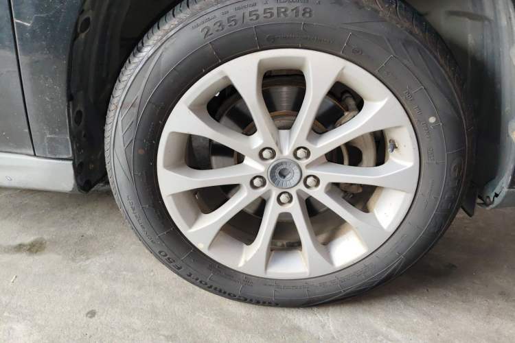 Used Haval H2 2017 Red-Label 1.5T Manual Two-Wheel Drive Luxury Model Right Front Wheel Hub