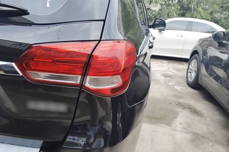 Used Haval H2 2017 Blue Label 1.5T Automatic Two-Wheel Drive Prestige Model Right Rear Taillight