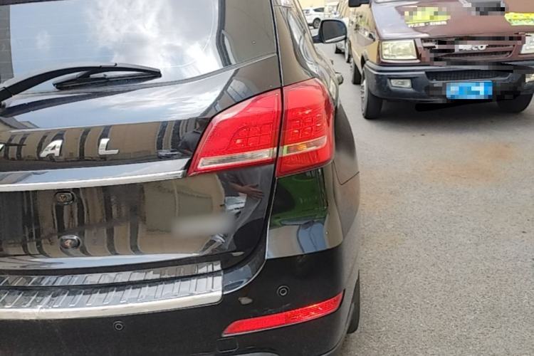 Used Haval H2 2017 Red-Label 1.5T Manual Two-Wheel Drive Luxury Model Right Rear Taillight