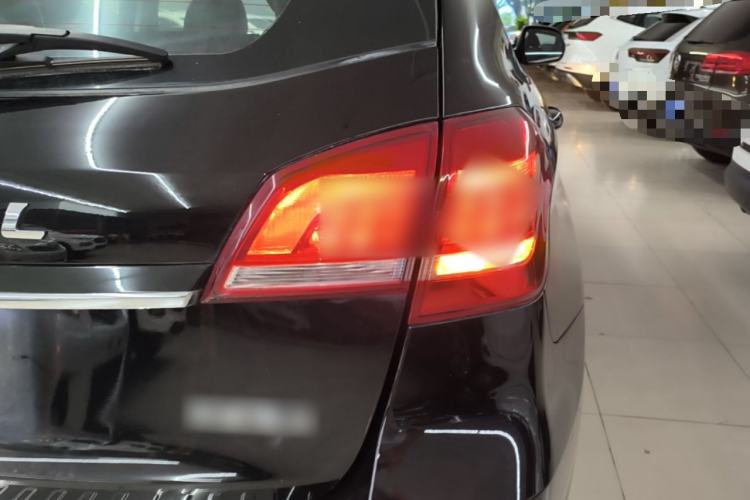 Used Haval H2 2017 Red-Label 1.5T Automatic Two-Wheel Drive Luxury Model Right Rear Taillight