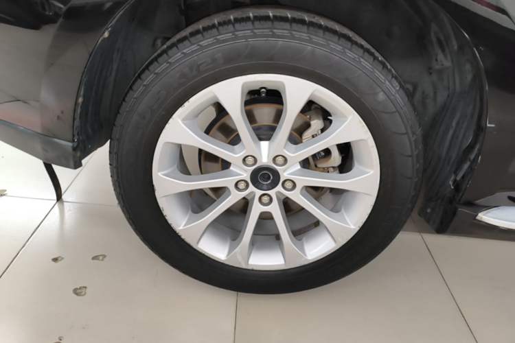 Used Haval H2 2017 Red-Label 1.5T Automatic Two-Wheel Drive Luxury Model Right Rear Wheel Hub