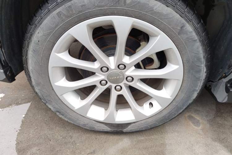 Used Haval H2 2017 Red-Label 1.5T Automatic Two-Wheel Drive Luxury Model Right Rear Wheel Hub