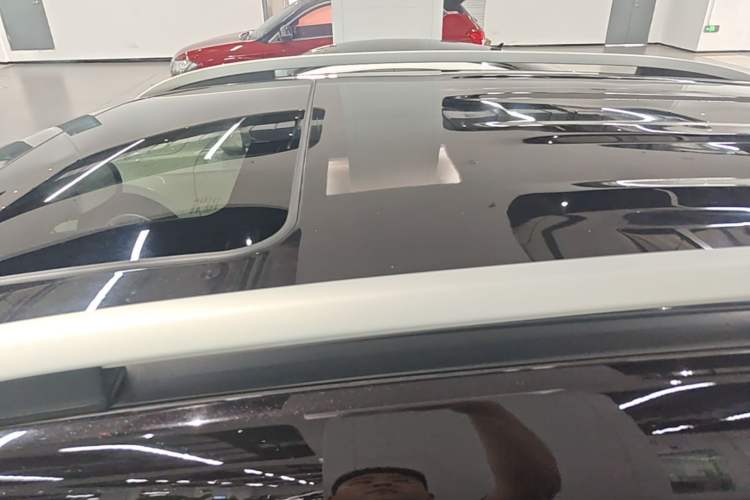 Used Haval H2 2017 Red-Label 1.5T Manual Two-Wheel Drive Luxury Model Roof