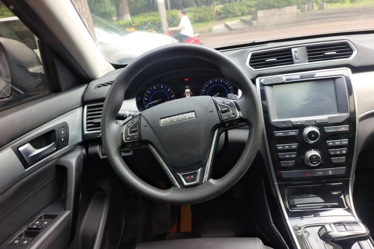 Used Haval H2 2017 Red-Label 1.5T Automatic Two-Wheel Drive Luxury Model Steering Wheel