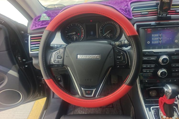 Used Haval H2 2017 Red-Label 1.5T Automatic Two-Wheel Drive Luxury Model Steering Wheel
