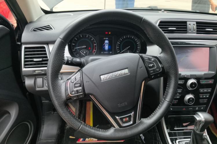 Used Haval H2 2017 Red-Label 1.5T Automatic Two-Wheel Drive Luxury Model Steering Wheel