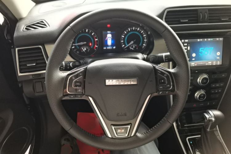 Used Haval H2 2017 Red-Label 1.5T Automatic Two-Wheel Drive Luxury Model Steering Wheel