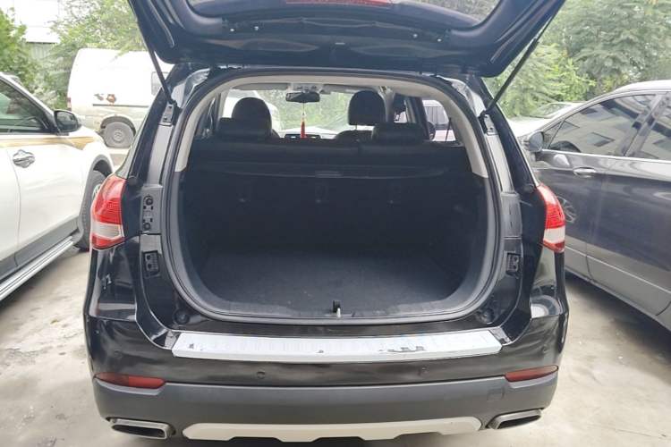 Used Haval H2 2017 Blue Label 1.5T Automatic Two-Wheel Drive Prestige Model Trunk