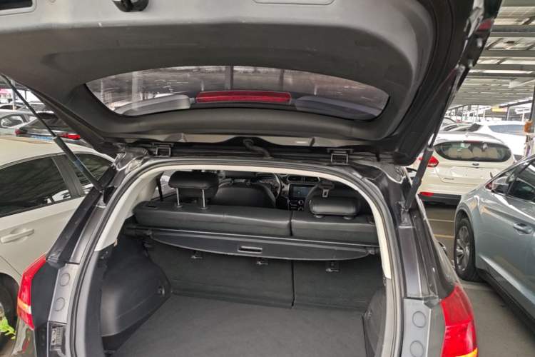 Used Haval H2 2017 Red-Label 1.5T Automatic Two-Wheel Drive Luxury Model Trunk