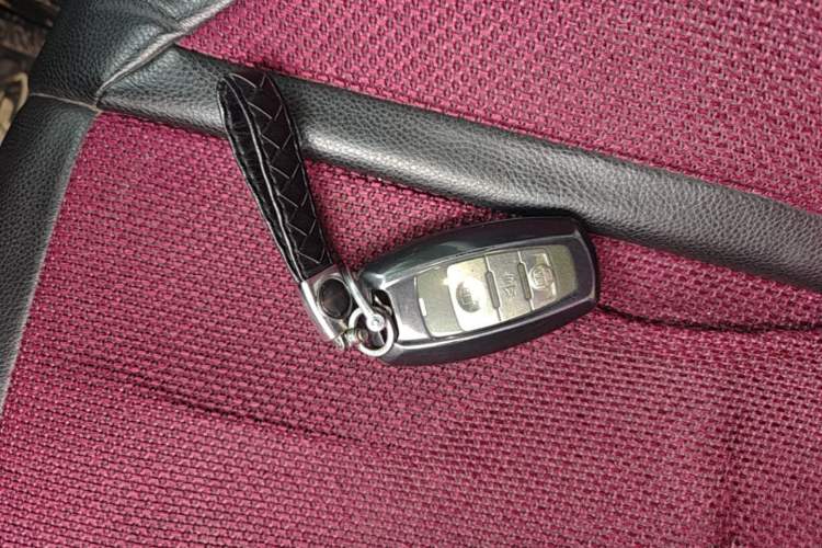 Used Haval H2 2017 Red-Label 1.5T Automatic Two-Wheel Drive Luxury Model Vehicle Key