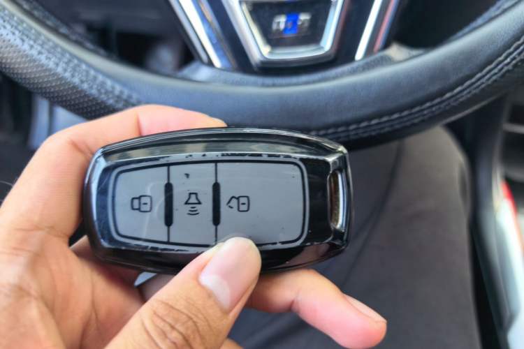 Used Haval H2 2017 Blue Label 1.5T Automatic Two-Wheel Drive Luxury Model Vehicle Key