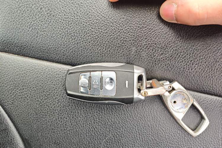 Used Haval H2 2017 Red-Label 1.5T Automatic Two-Wheel Drive Elite Model Vehicle Key