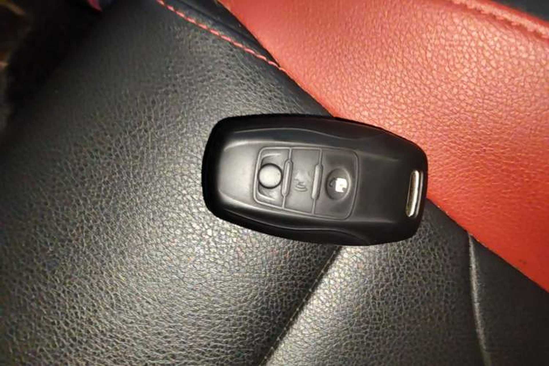 Used Haval H2 2017 Blue Label 1.5T Automatic Two-Wheel Drive Luxury Model Vehicle Key
