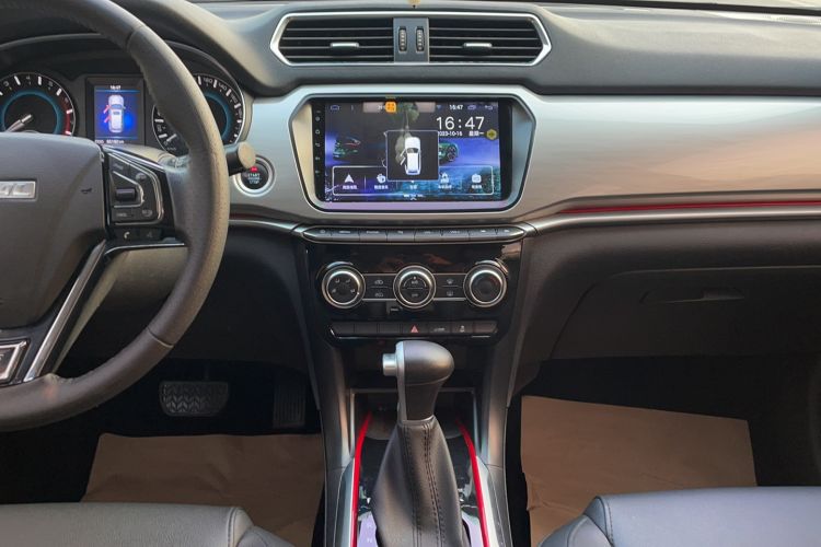 Used Haval H2 2017 Blue Label 1.5T Automatic Two-Wheel Drive Elite Model Audio And AC Panel