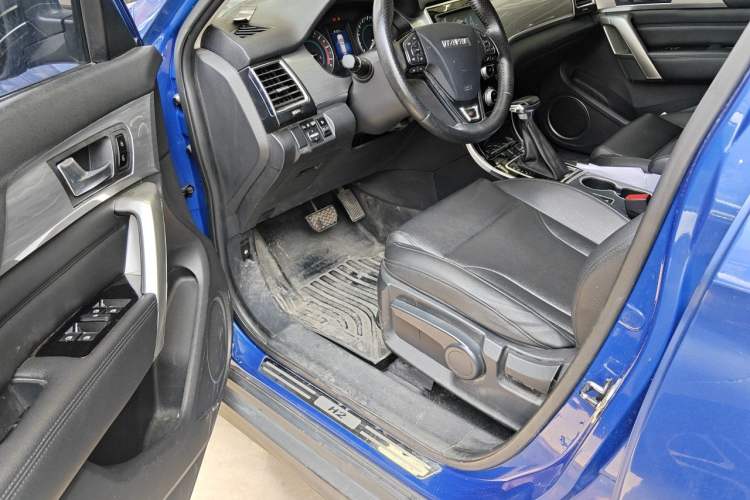 Used Haval H2 2017 Red-Label 1.5T Automatic Two-Wheel Drive Luxury Model Driver Seat