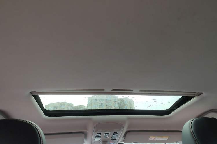 Used Haval H2 2017 Blue Label 1.5T Automatic Two-Wheel Drive Luxury Model Headliner