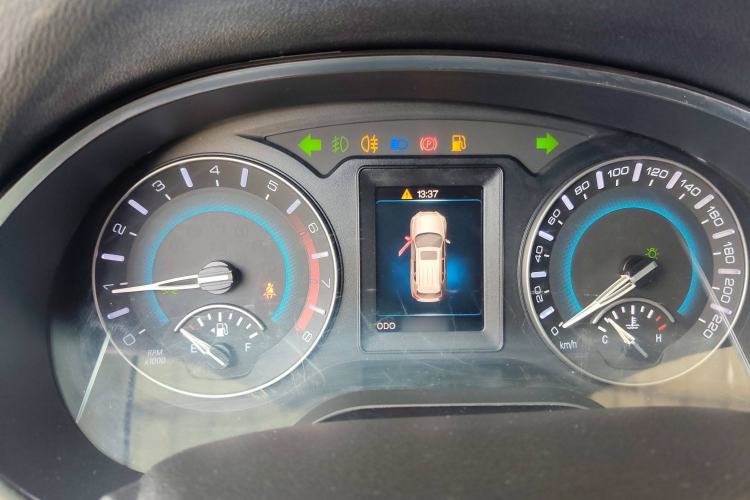 Used Haval H2 2017 Blue Label 1.5T Manual Two-Wheel Drive Elite Model Instrument Cluster