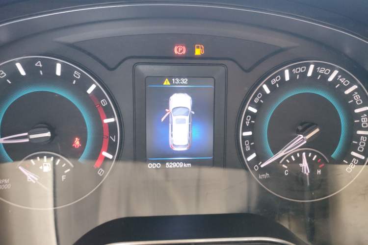Used Haval H2 2017 Red-Label 1.5T Manual Two-Wheel Drive Luxury Model Instrument Cluster