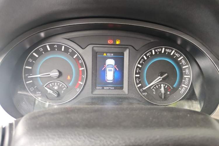 Used Haval H2 2017 Red-Label 1.5T Manual Two-Wheel Drive Luxury Model Instrument Cluster