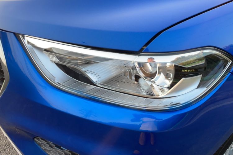 Used Haval H2 2017 Blue Label 1.5T Automatic Two-Wheel Drive Elite Model Left Front Headlight