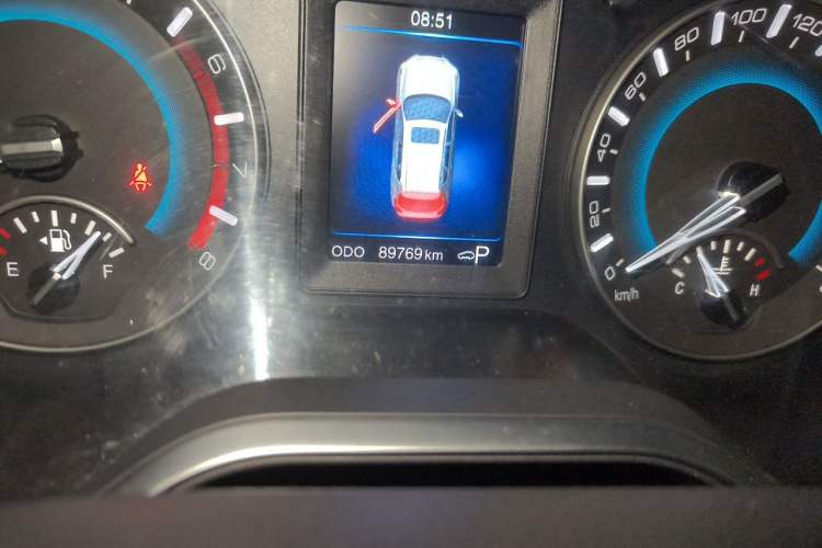 Used Haval H2 2017 Blue Label 1.5T Automatic Two-Wheel Drive Luxury Model Odometer Close Up