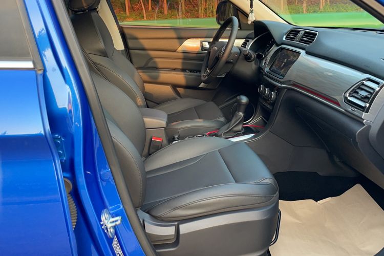 Used Haval H2 2017 Blue Label 1.5T Automatic Two-Wheel Drive Elite Model Right Front Seat