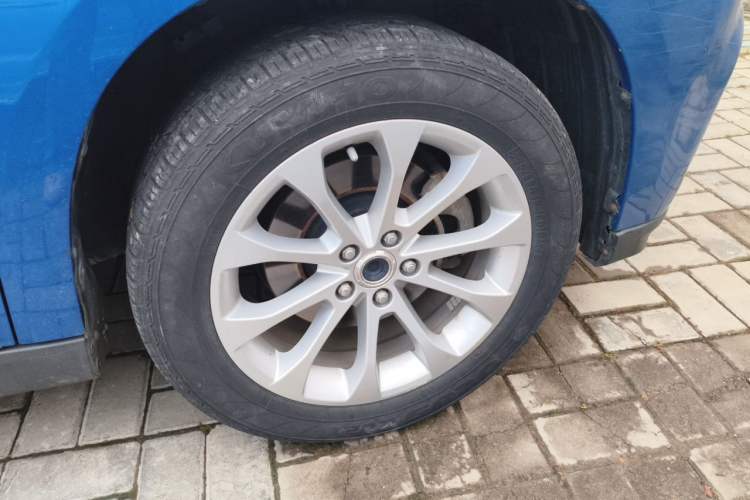 Used Haval H2 2017 Blue Label 1.5T Automatic Two-Wheel Drive Luxury Model Right Front Wheel Hub