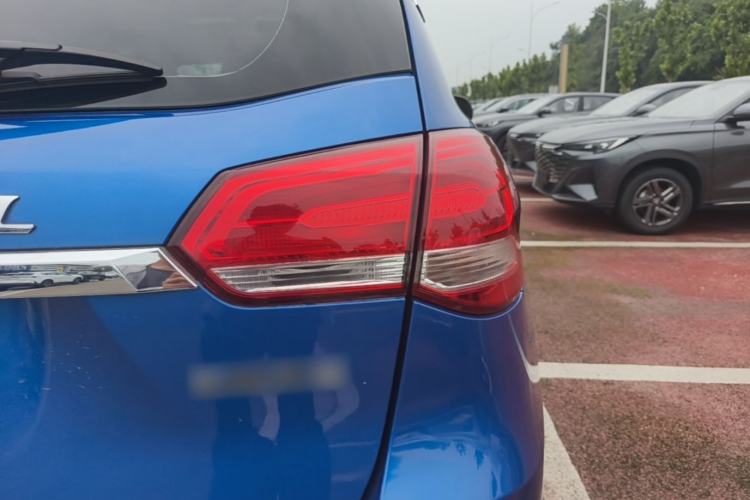 Used Haval H2 2017 Blue Label 1.5T Automatic Two-Wheel Drive Luxury Model Right Rear Taillight