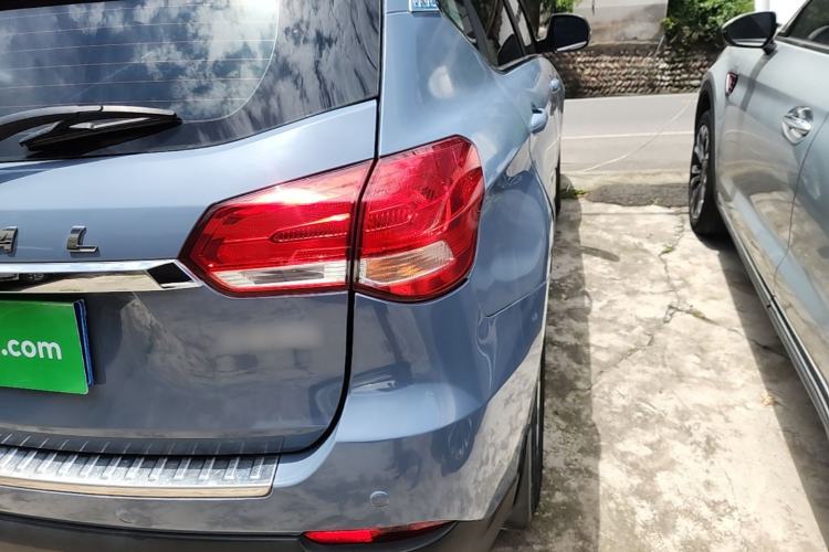 Used Haval H2 2017 Blue Label 1.5T Automatic Two-Wheel Drive Luxury Model Right Rear Taillight