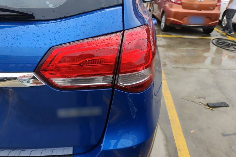 Used Haval H2 2017 Blue Label 1.5T Automatic Two-Wheel Drive Luxury Model Right Rear Taillight