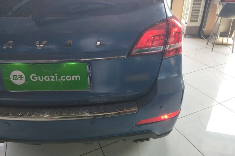 Used Haval H2 2017 Red-Label 1.5T Manual Two-Wheel Drive Luxury Model Right Rear Taillight