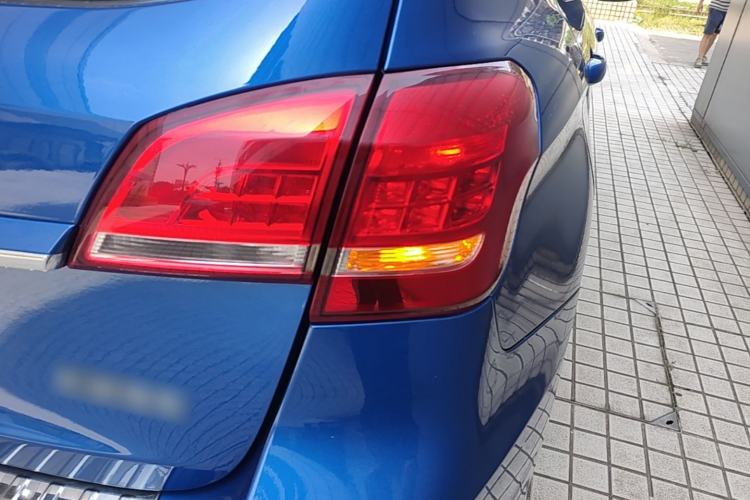Used Haval H2 2017 Red-Label 1.5T Automatic Two-Wheel Drive Luxury Model Right Rear Taillight