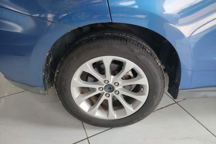 Used Haval H2 2017 Red-Label 1.5T Manual Two-Wheel Drive Luxury Model Right Rear Wheel Hub