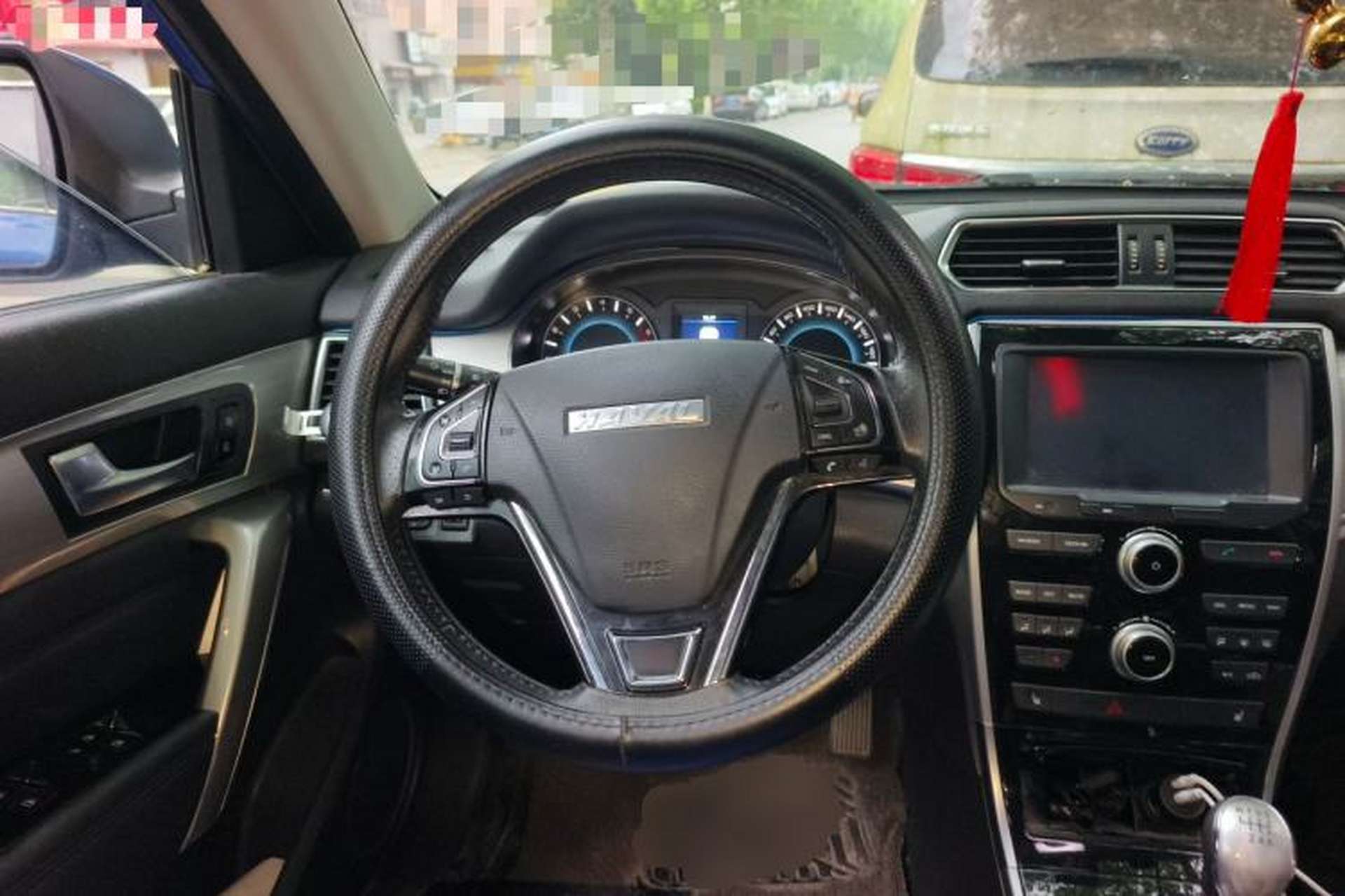 Used Haval H2 2017 Red-Label 1.5T Manual Two-Wheel-Drive Elite Model Steering Wheel